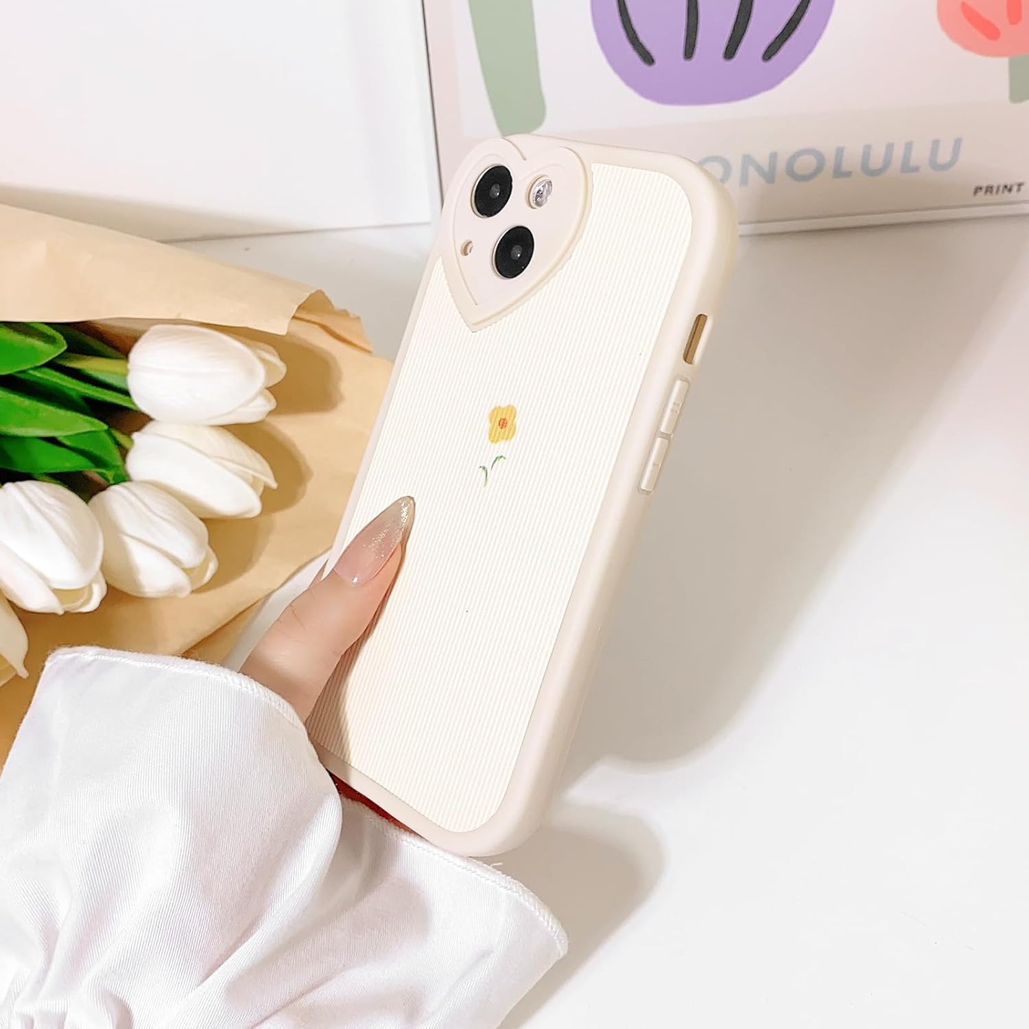 Coque iPhone 14 - Nititop iPhone 14 Case de motif de fleur mignon conception avec amour pour les femmes couverture de boîtier à carreaux de choc en silicone doux - fleur jaune – Image 7