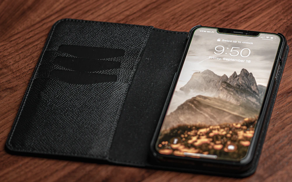 Coque portefeuille en cuir avec emplacements pour cartes